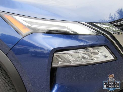 Certified 2023 Nissan Rogue Platinum AWD/4WD image 11