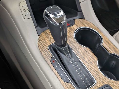 Used 2017 GMC Acadia Denali w/ Technology Package image 33