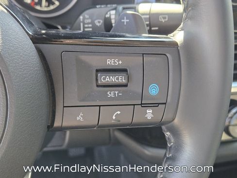 Used 2024 Nissan Pathfinder SL FWD image 23