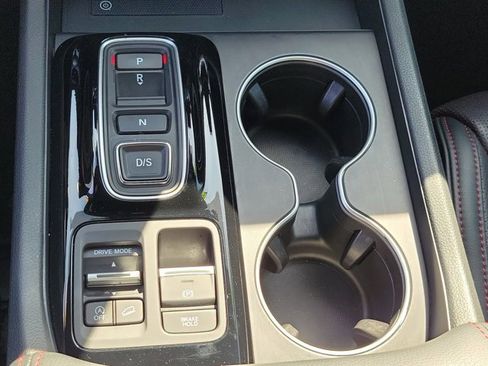 Certified 2025 Honda Pilot Black Edition image 33