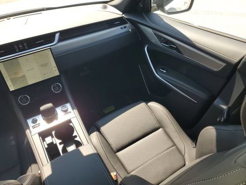 New 2026 Jaguar F-PACE R-Dynamic S AWD/4WD image 17