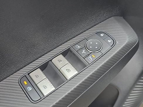 New 2025 Mitsubishi Outlander SEL image 10