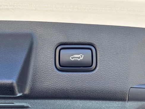 Used 2022 Kia Telluride SX w/ SX Prestige Package image 13