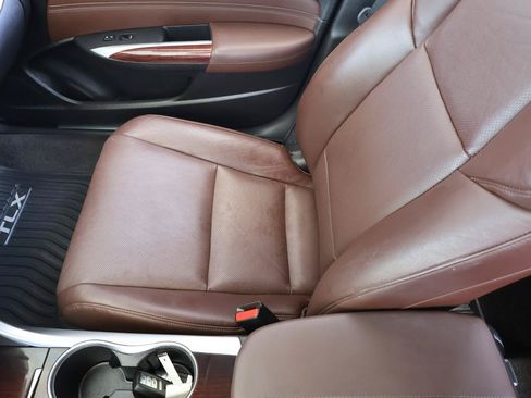 Used 2015 Acura TLX V6 w/ Technology Package FWD image 19