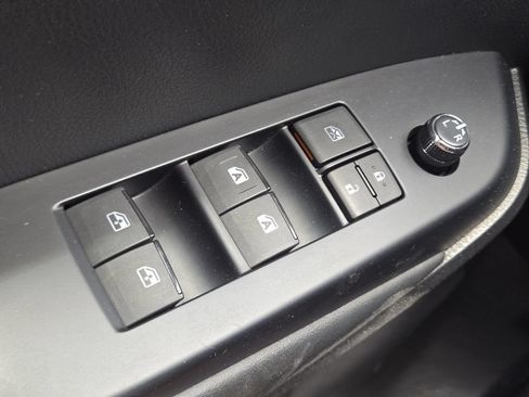 Used 2015 Toyota Highlander XLE AWD/4WD image 33
