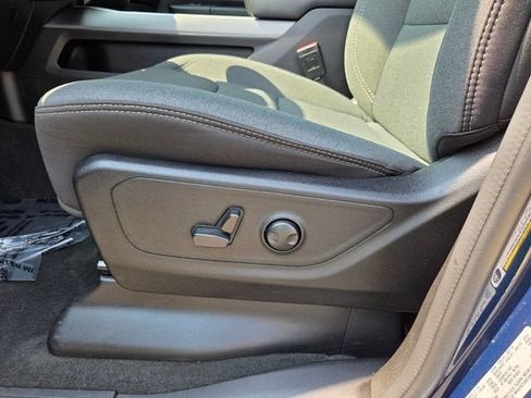Used 2023 RAM 1500 Big Horn AWD/4WD image 10