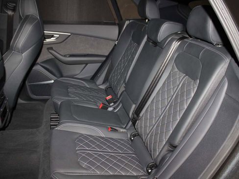 Used 2024 Audi SQ8 Premium Plus w/ S Sport Package image 17