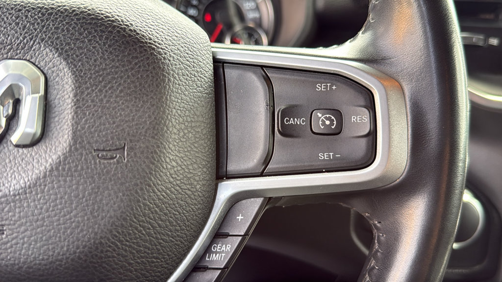 Used 2021 RAM 1500 Big Horn RWD image 32