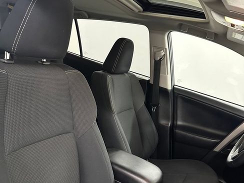 Used 2018 Toyota RAV4 XLE w/ Plus Extra Value Package AWD/4WD image 34