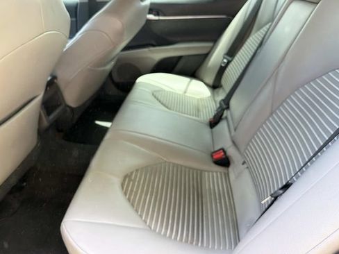 Used 2021 Toyota Camry SE FWD image 21