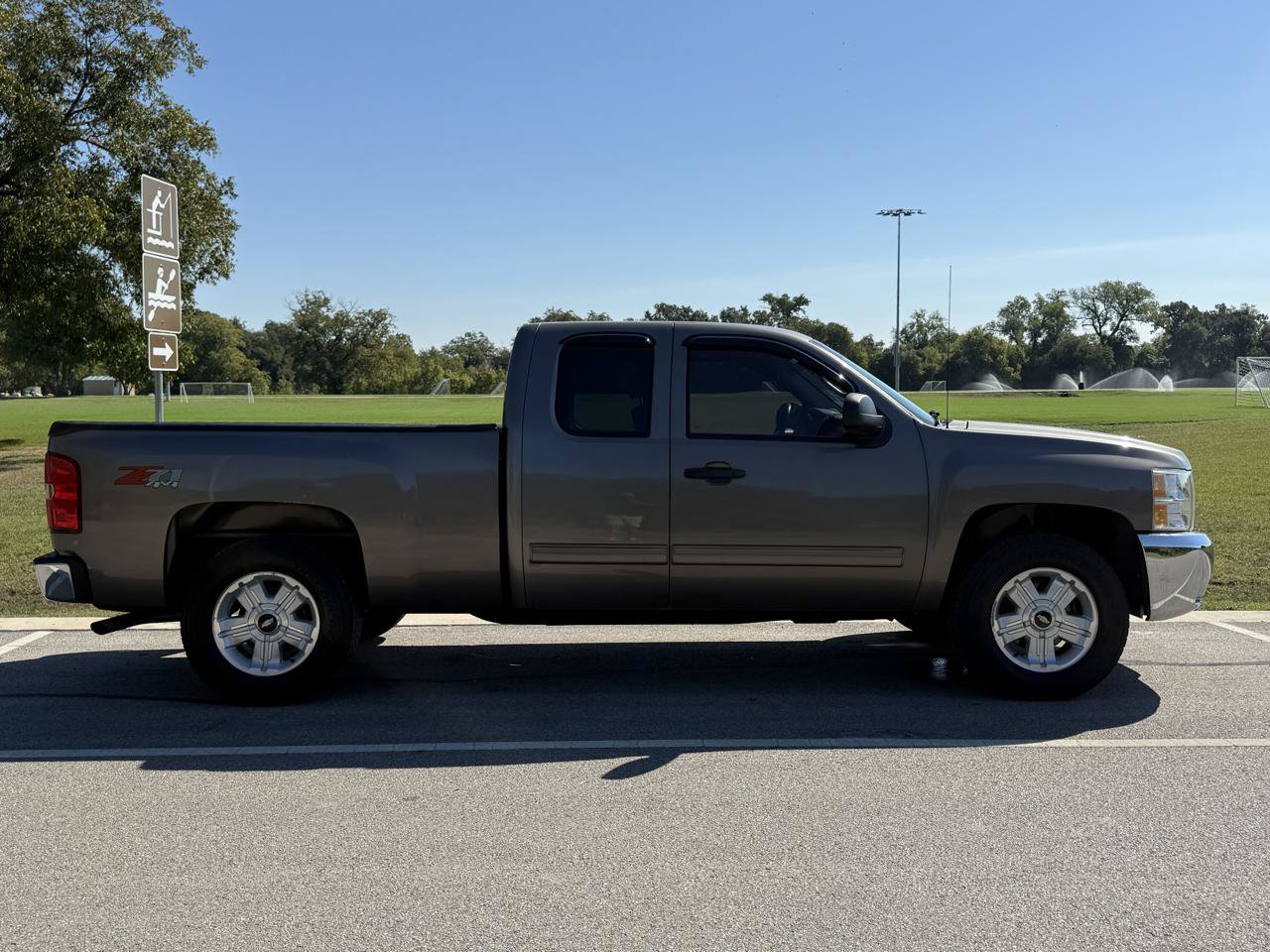 Used 2012 Chevrolet Silverado 1500 LT w/ All-Star Edition AWD/4WD image 10