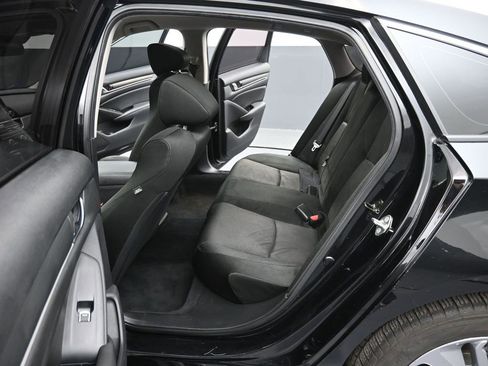Used 2019 Honda Accord LX image 7