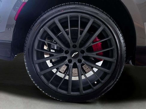 Used 2025 Aston Martin DBX 707 image 49