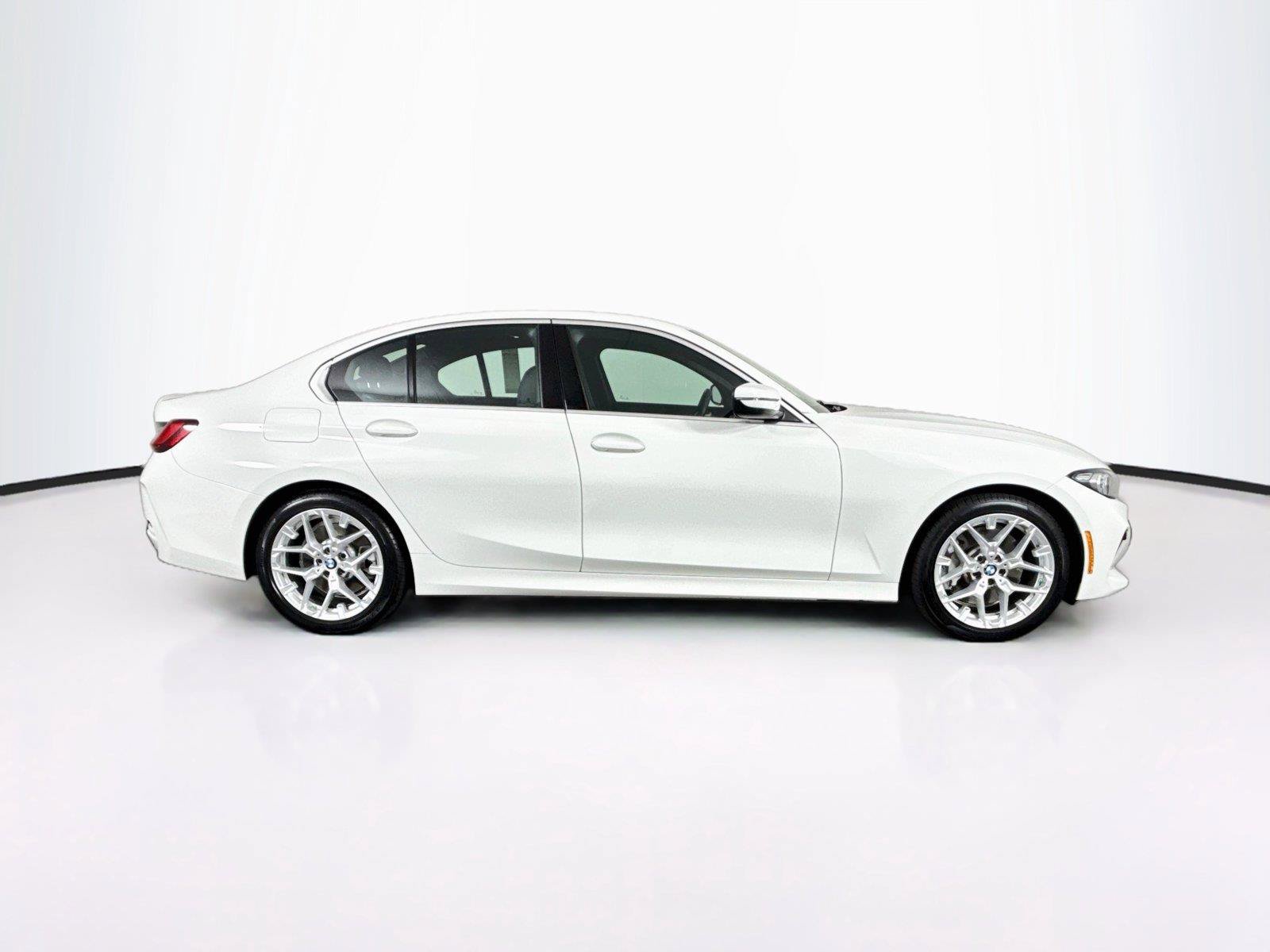 Used 2026 BMW 330i Sedan RWD image 11