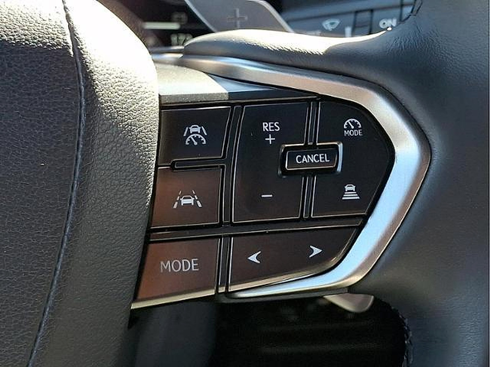 Certified 2024 Lexus GX 550 w/ Accessory Package (Z1) AWD/4WD image 24