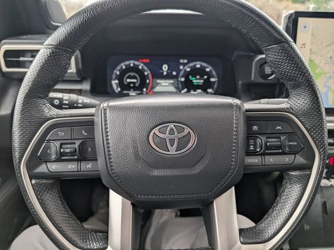 Used 2024 Toyota Tacoma Limited w/ Limited Package (LT) image 25