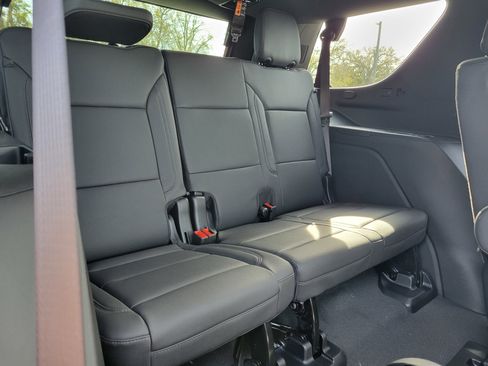 Used 2026 Chevrolet Tahoe Z71 w/ Comfort Package image 35