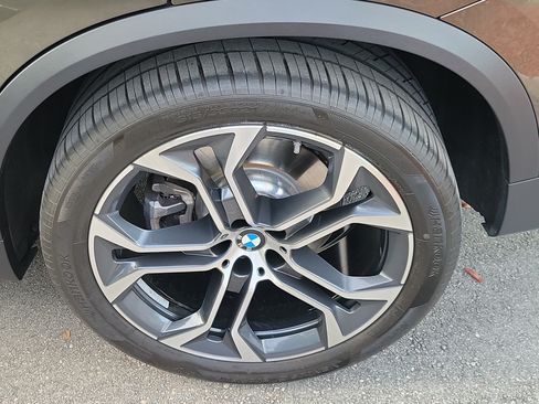 Used 2024 BMW X5 sDrive40i w/ Parking Assistance Package RWD image 5