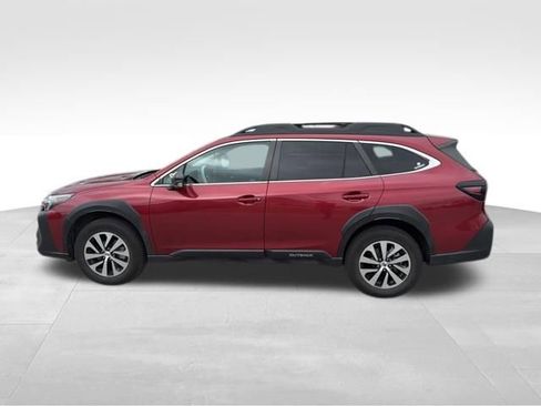 Used 2024 Subaru Outback Premium AWD/4WD image 6