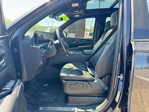 Used 2023 Cadillac Escalade Sport w/ LPO, ONYX Package image 24