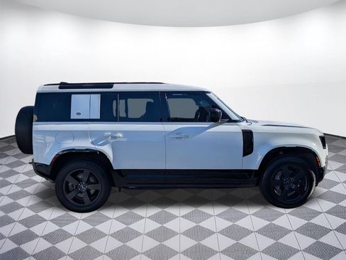 Used 2021 Land Rover Defender 110 X-Dynamic HSE AWD/4WD image 6