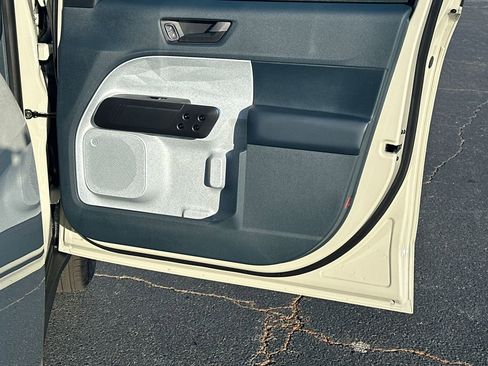 New 2025 Ford Maverick XLT w/ XLT Luxury Package image 14