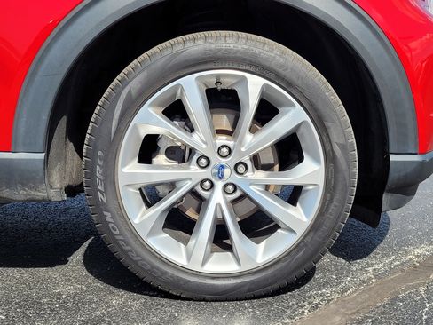 Certified 2023 Ford Explorer Platinum w/ Equipment Group 601A AWD/4WD image 11