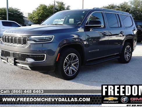Used 2024 Jeep Wagoneer Series II w/ Flexible Seating Group AWD/4WD image 3