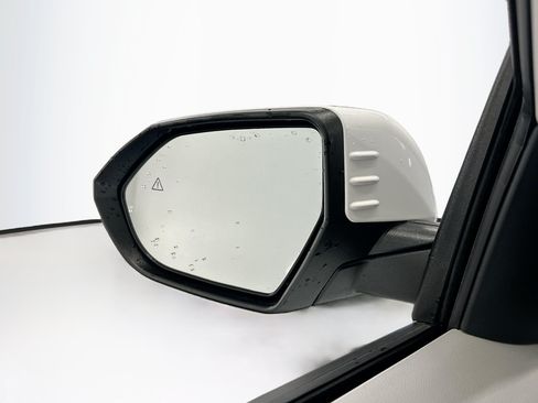 Used 2025 Hyundai Kona SEL AWD/4WD image 16