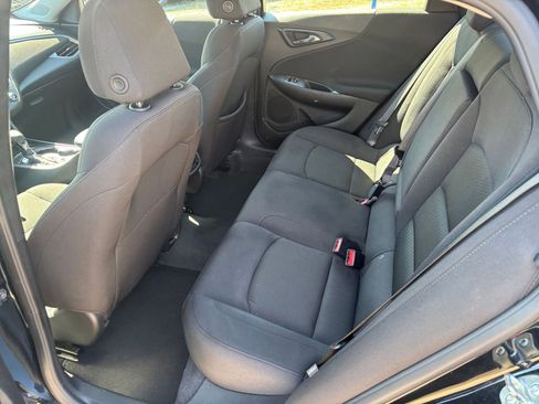 Used 2024 Chevrolet Malibu LT image 28