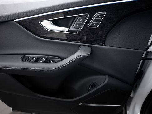 New 2026 Audi Q7 3.0T Premium Plus image 14