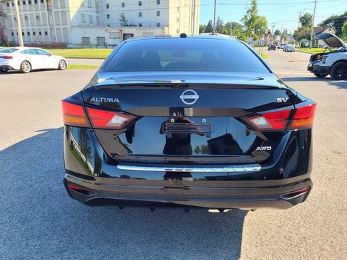 Used 2023 Nissan Altima 2.5 SV AWD/4WD image 9