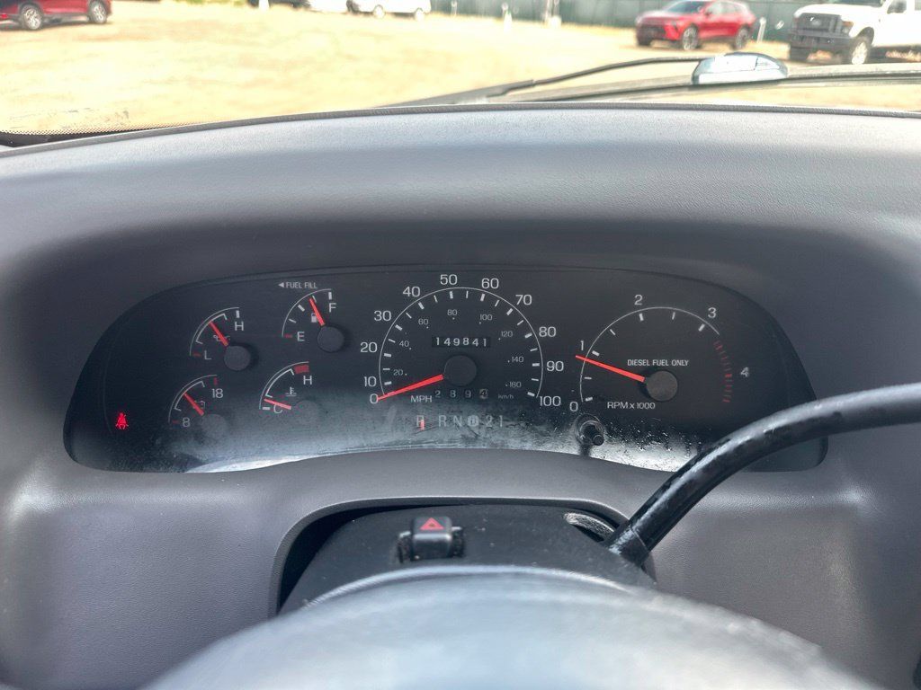 Used 2001 Ford F250 XLT AWD/4WD image 2