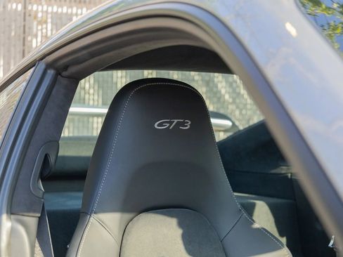 Used 2018 Porsche 911 GT3 RWD image 65