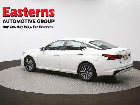 Used 2025 Nissan Altima 2.5 SV image 62