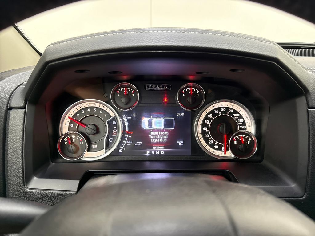 Used 2016 RAM 1500 Laramie w/ Convenience Group AWD/4WD image 16