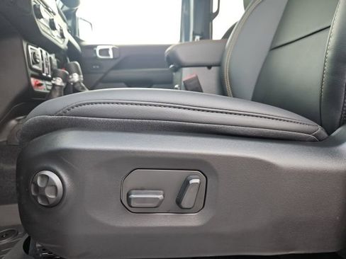 New 2025 Jeep Wrangler Unlimited Rubicon 392 image 32