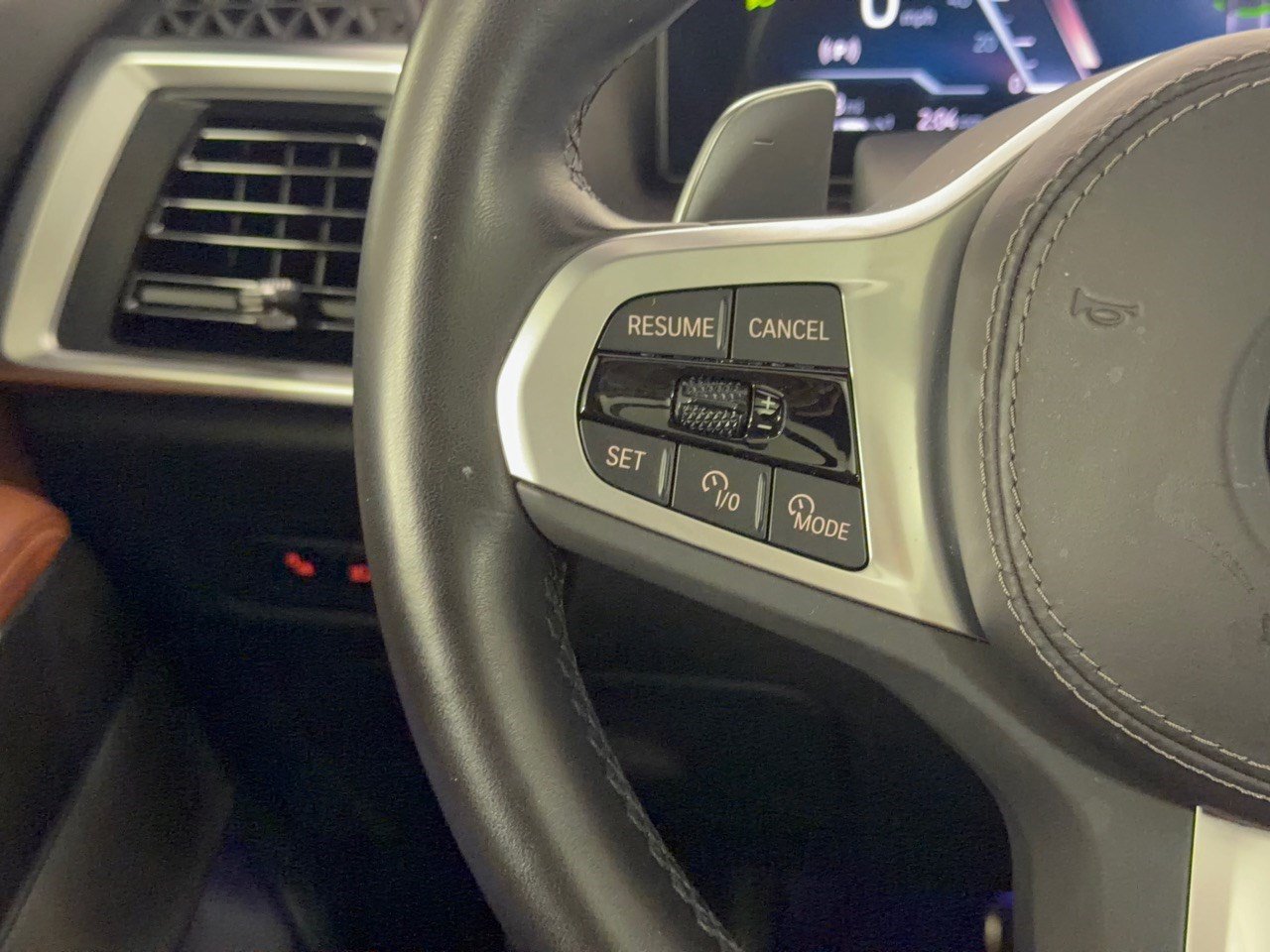 Used 2024 BMW X5 xDrive40i w/ Executive Package AWD/4WD image 18