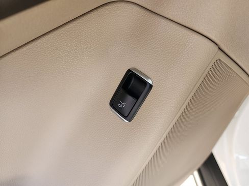 Used 2015 Mercedes-Benz GL 450 4MATIC w/ Lighting Package image 26