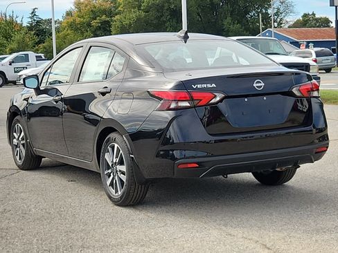 New 2025 Nissan Versa SV w/ Trunk Package image 3
