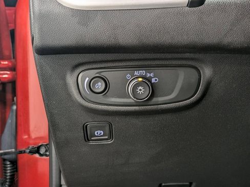 Used 2023 GMC Terrain SLE w/ Driver Convenience Package image 21