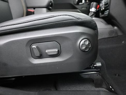 New 2026 Jeep Gladiator Sport AWD/4WD image 31