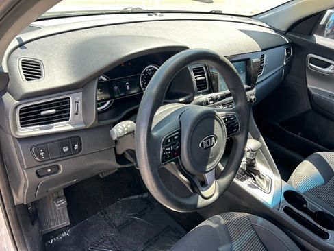 Used 2019 Kia Niro LX FWD image 20