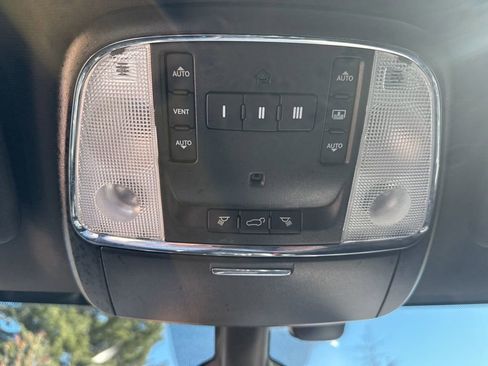 Used 2018 Jeep Grand Cherokee Trailhawk w/ Trailhawk Luxury Group image 21