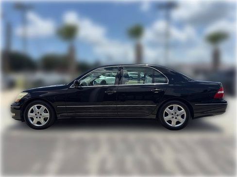 Used 2004 Lexus LS 430 RWD image 4