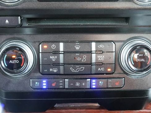 Used 2018 Ford F150 King Ranch w/ Equipment Group 601A Luxury AWD/4WD image 28