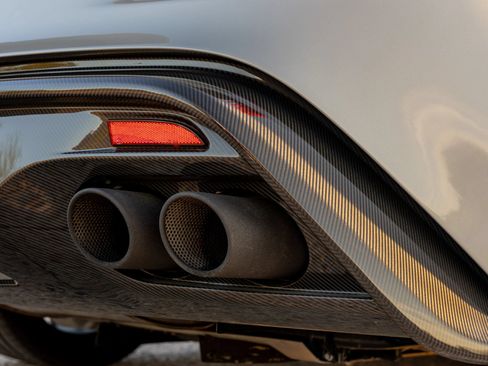 Used 2018 Aston Martin Vanquish Zagato RWD image 36