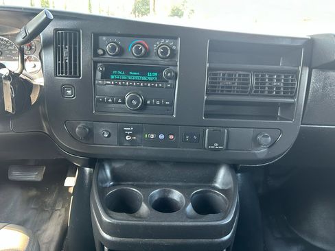 Used 2020 Chevrolet Express 2500 w/ Driver Convenience Package image 35