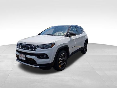 Used 2022 Jeep Compass Limited AWD/4WD image 3