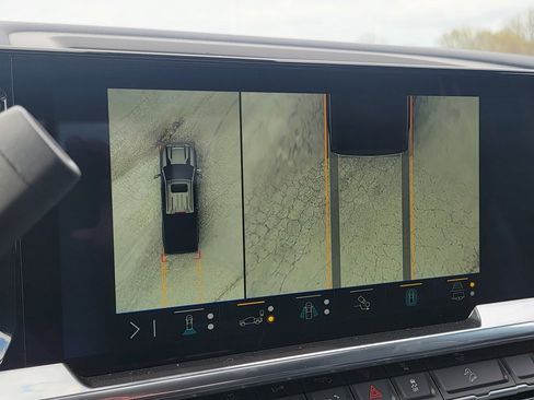 New 2025 Chevrolet Silverado 2500 High Country w/ Technology Package image 31